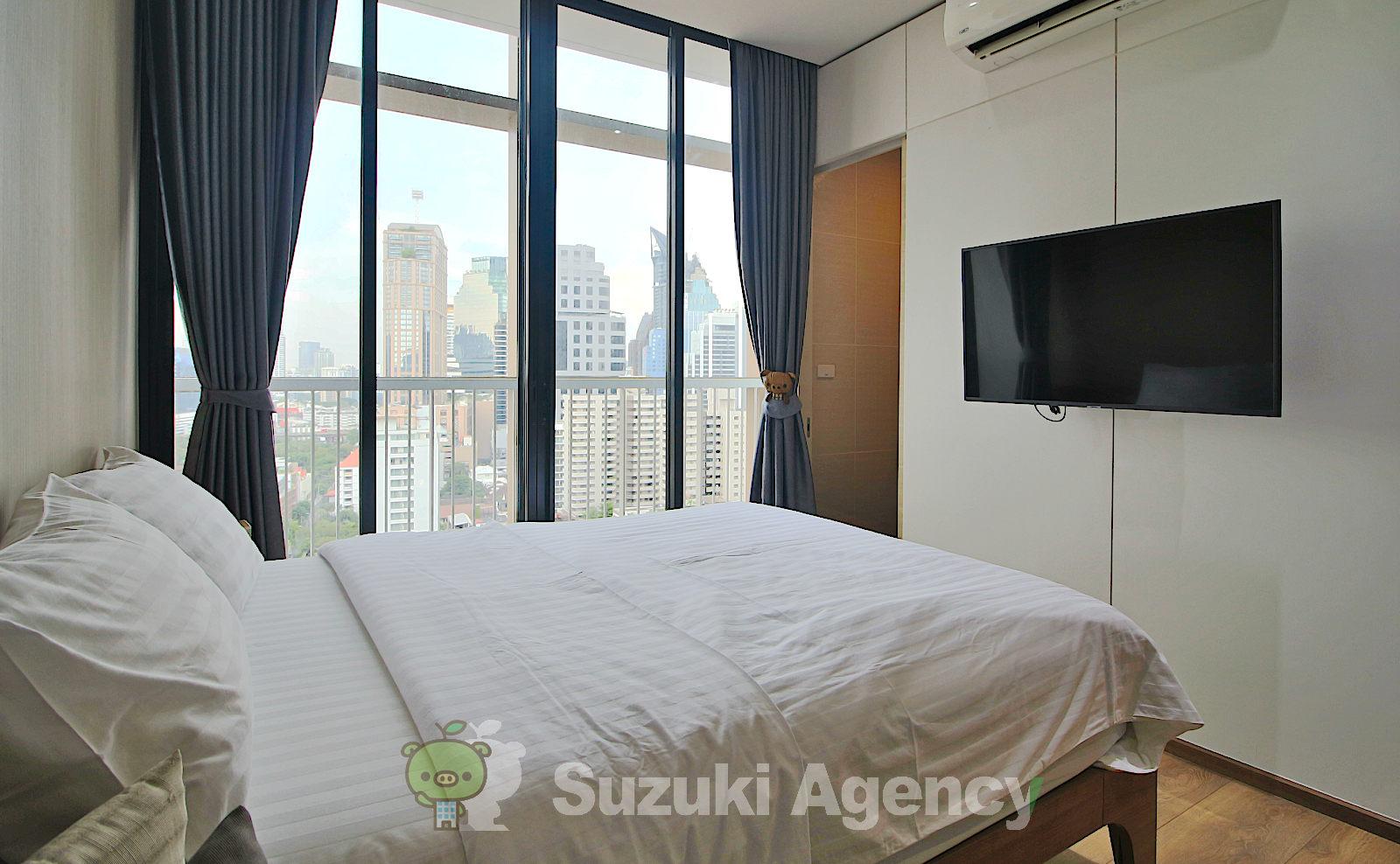 Photo of Park Origin Phrom Phong