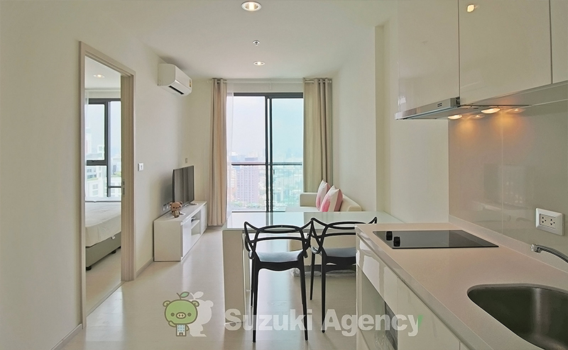 Rhythm Sukhumvit 42