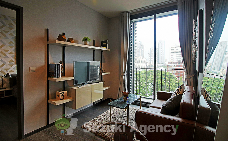 Edge Sukhumvit 23
