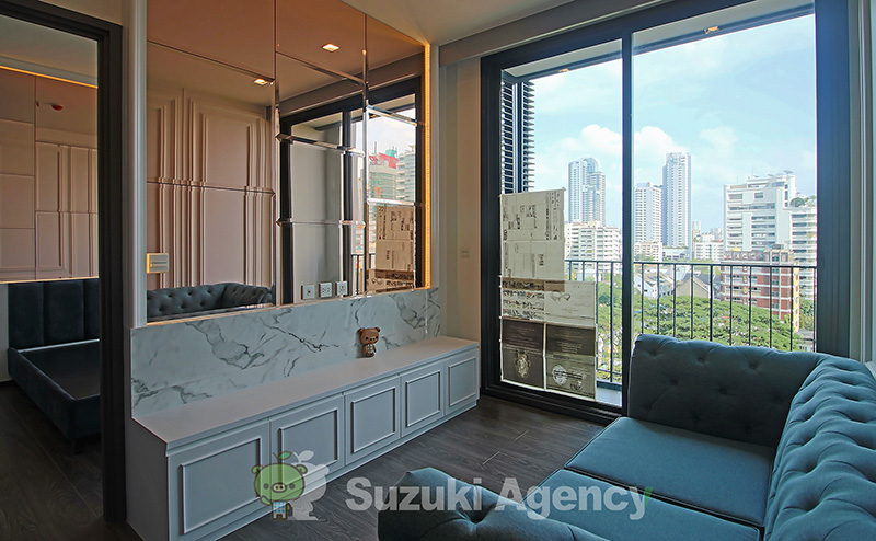 Edge Sukhumvit 23