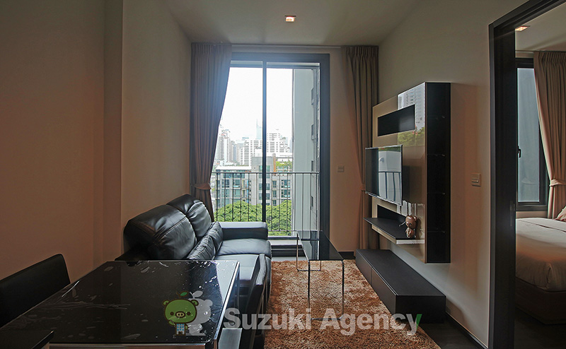 Edge Sukhumvit 23