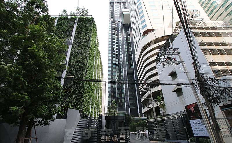 Edge Sukhumvit 23 (Owner No.86652)