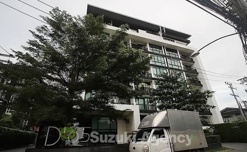 D65 Condominium の外観