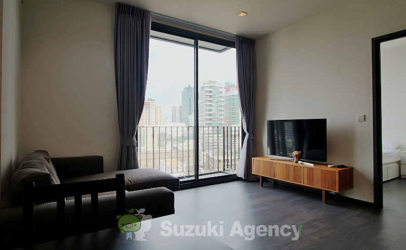 Edge Sukhumvit 23