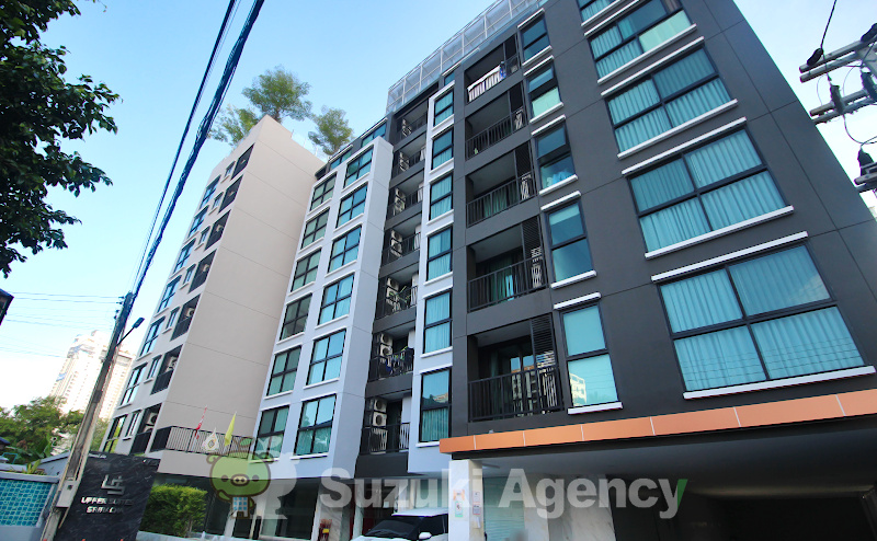 UPPER SUITES SRIRACHA