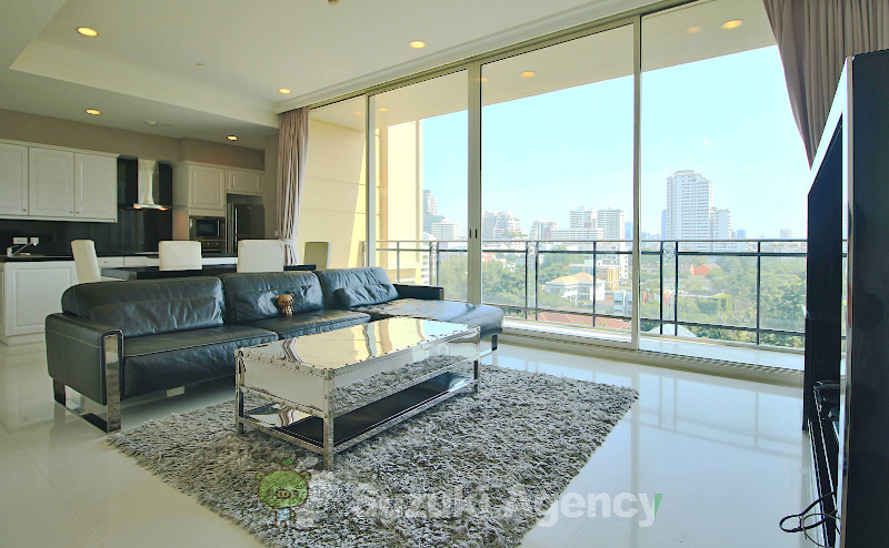 Royce Private Residences の外観