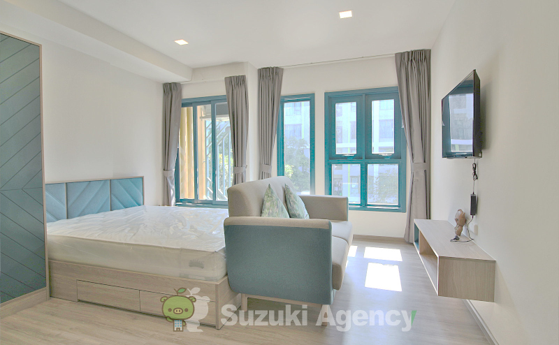 The Base Sukhumvit 50 の外観