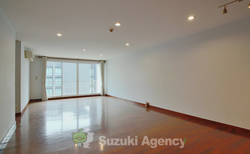 Urbana Sukhumvit 15