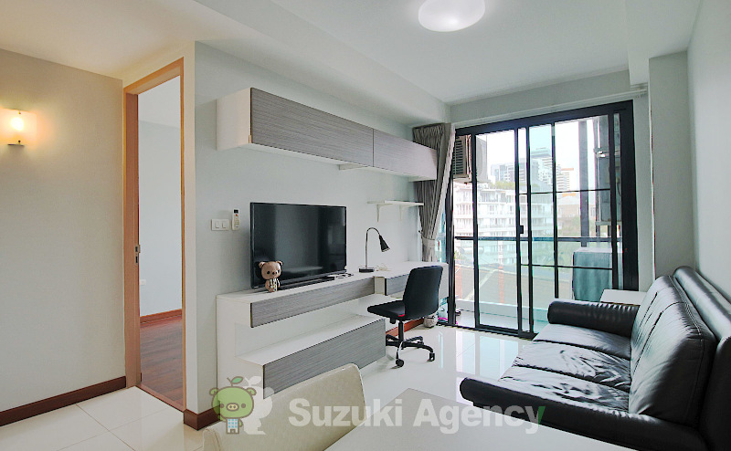 Le Cote Thonglor 8