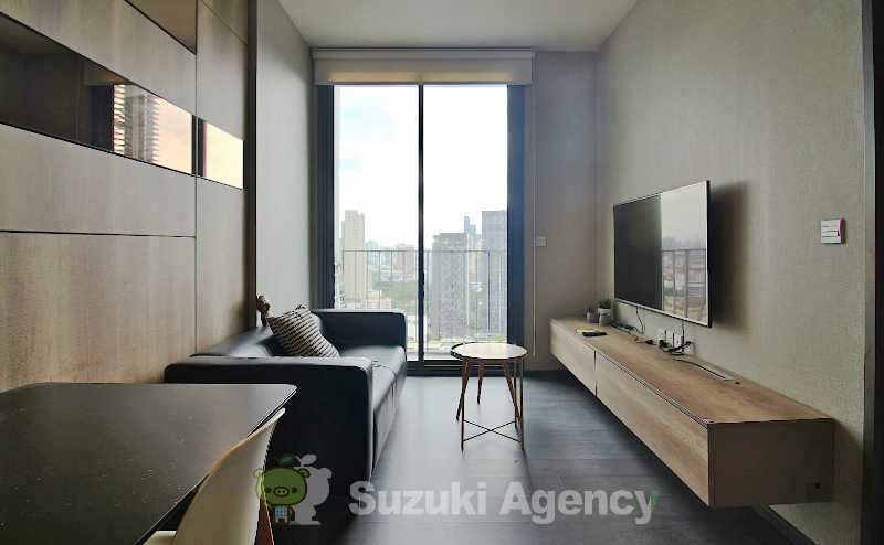 Edge Sukhumvit 23 の外観