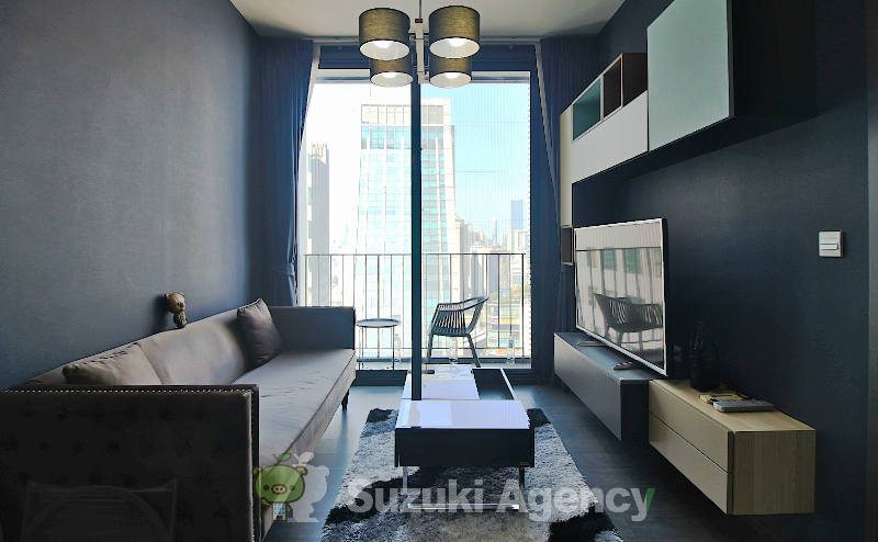 Edge Sukhumvit 23