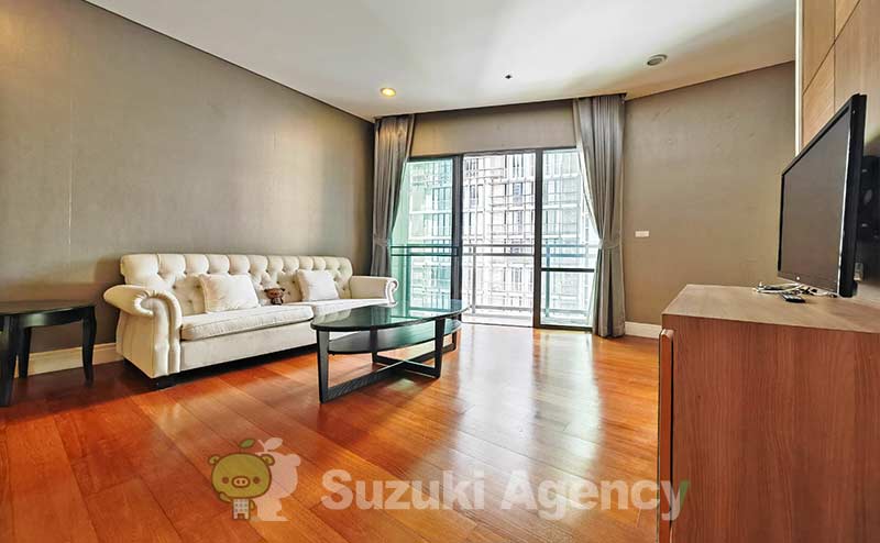 Bright Sukhumvit 24 の外観