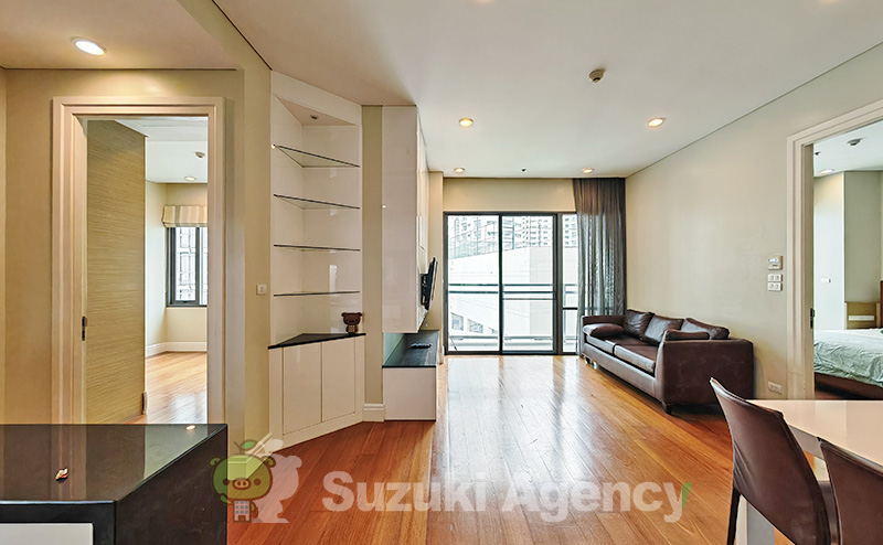 Bright Sukhumvit 24 の外観