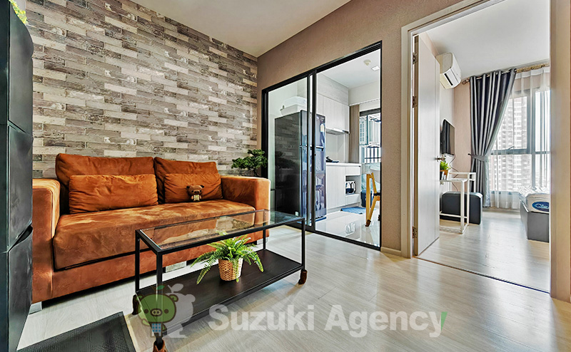 Life Sukhumvit 48 の外観