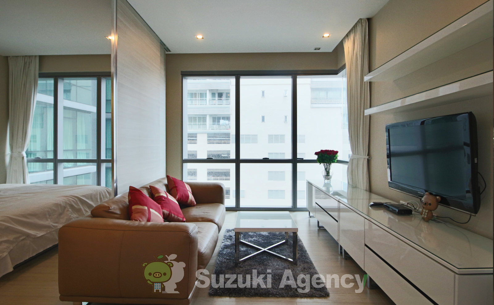 The Room Sukhumvit 21 の写真