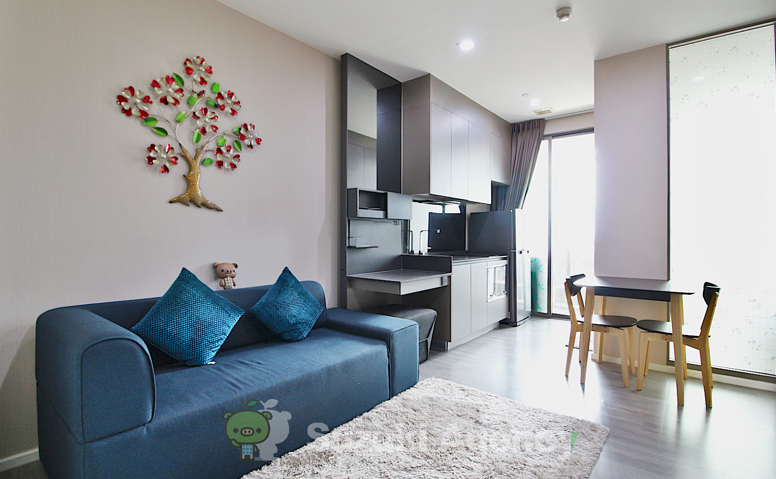 The Room Sukhumvit 69 の写真