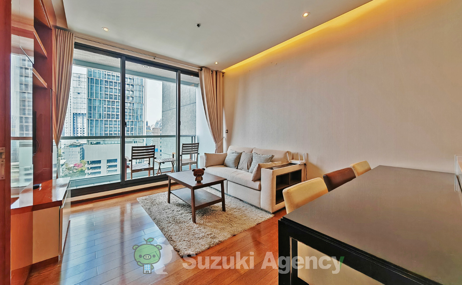 The Address Sukhumvit 28 の写真
