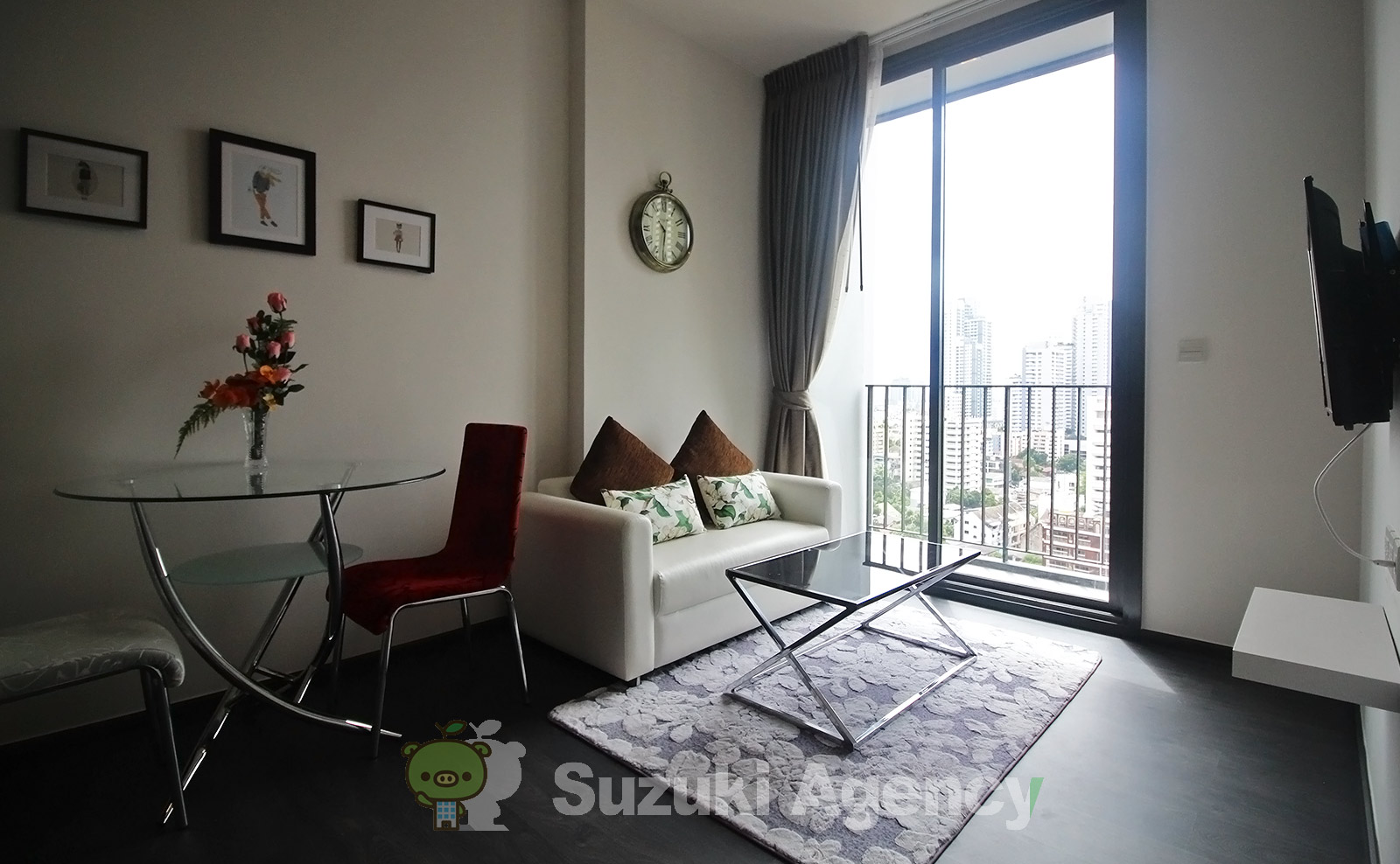 Edge Sukhumvit 23 の写真
