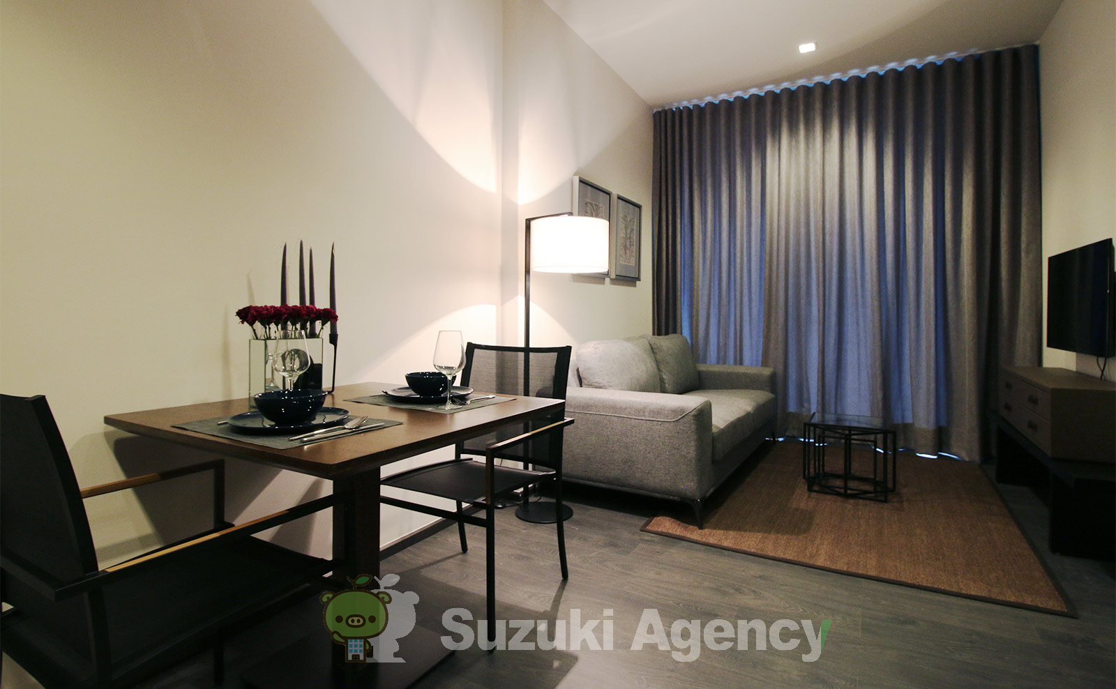 Edge Sukhumvit 23 の写真