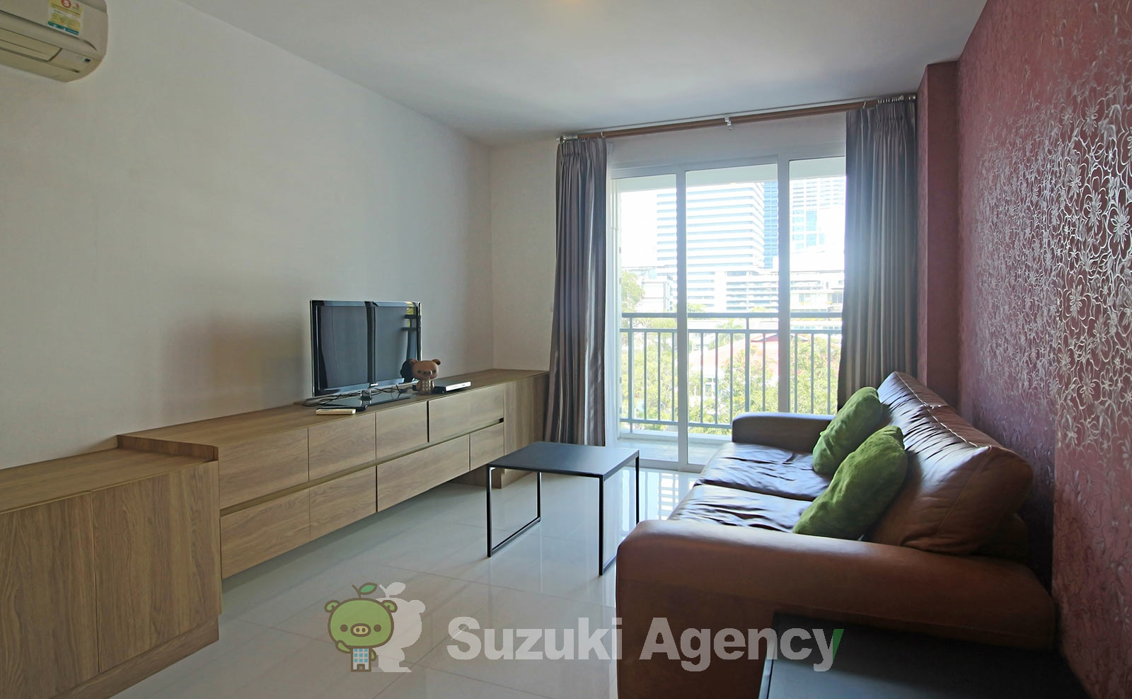 Voque Residential Condominium Sukhumvit 16 の写真