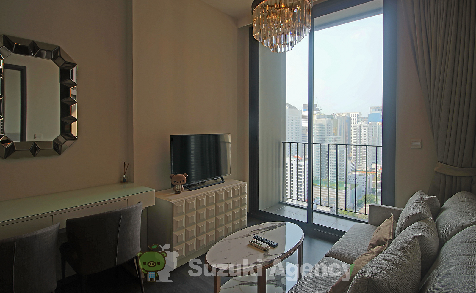 Edge Sukhumvit 23 の写真