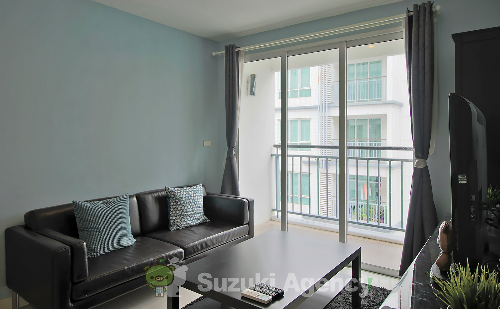 Voque Residential Condominium Sukhumvit 16 の写真