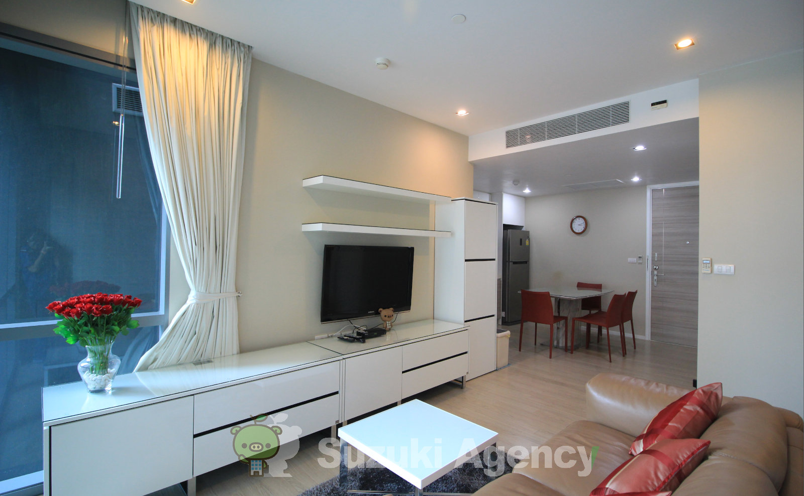 The Room Sukhumvit 21 の写真