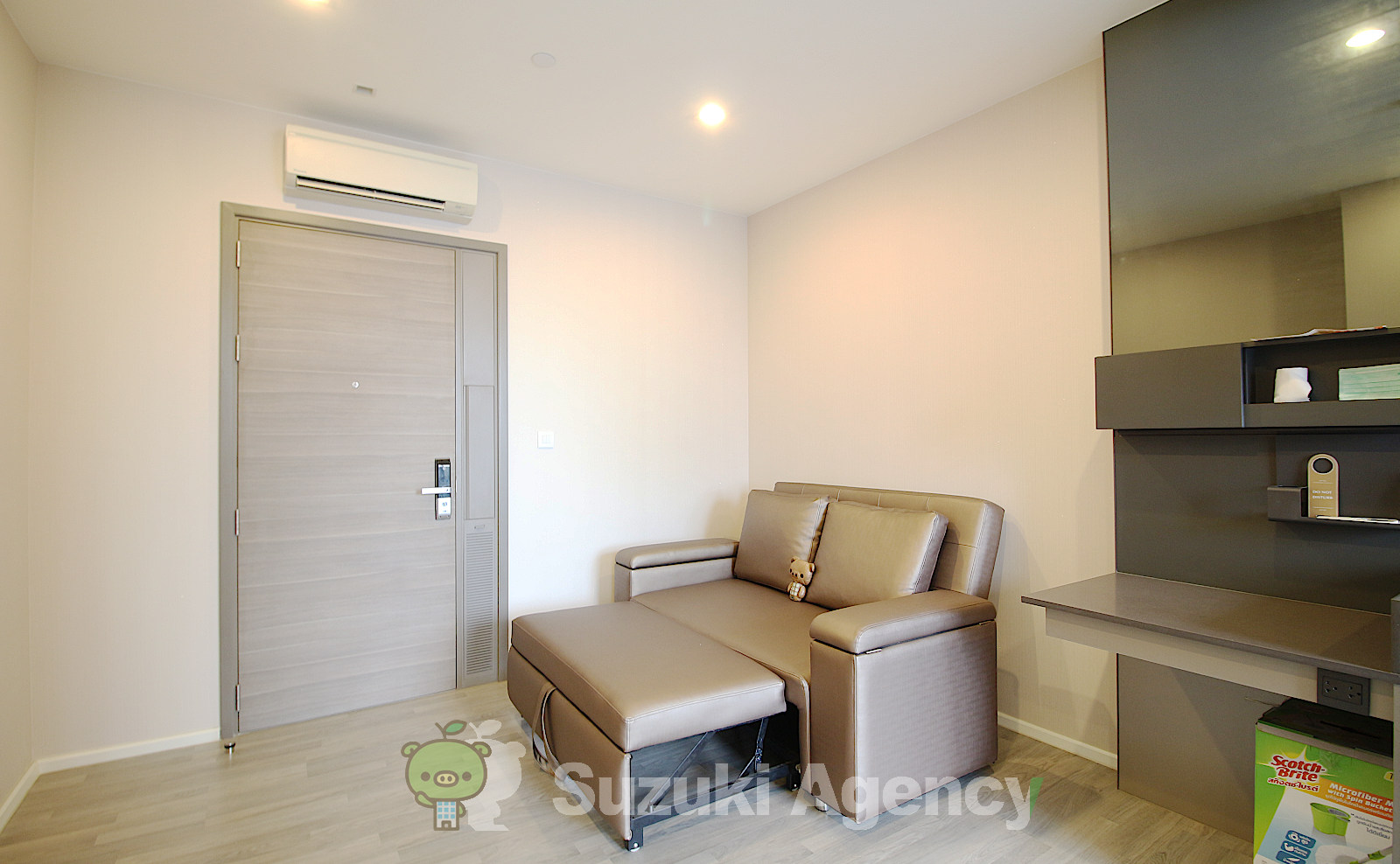 The Room Sukhumvit 69 の写真