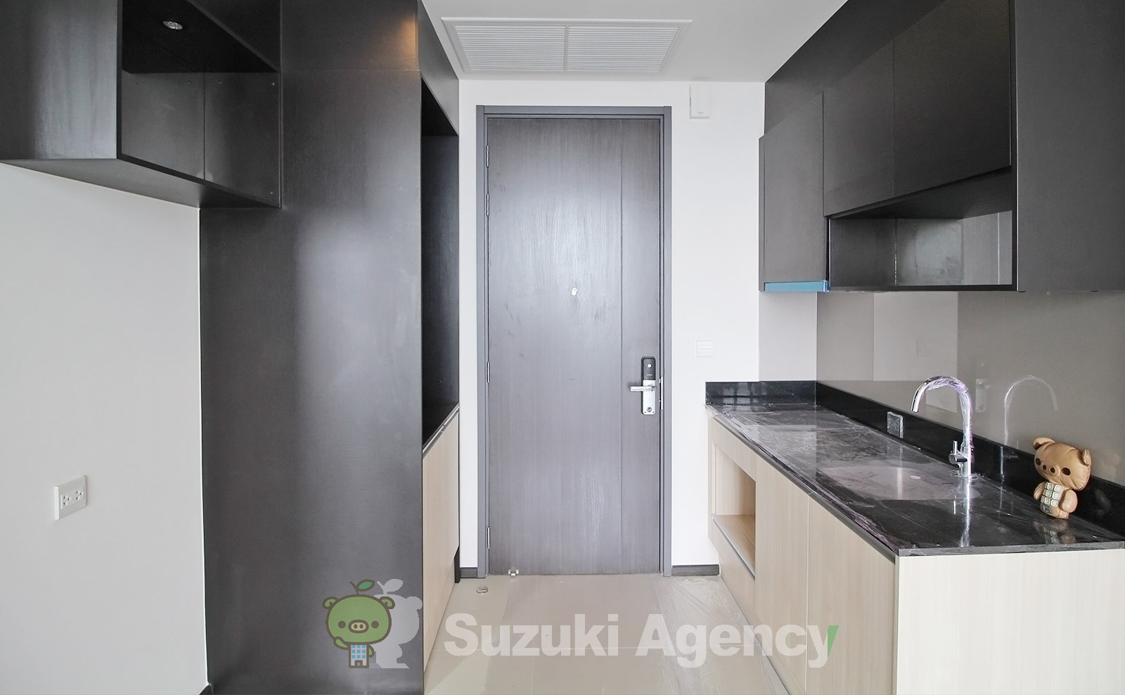 Edge Sukhumvit 23 の写真