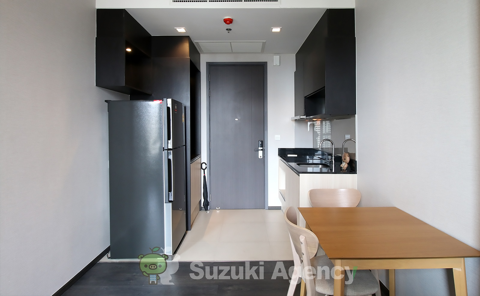 Edge Sukhumvit 23 の写真