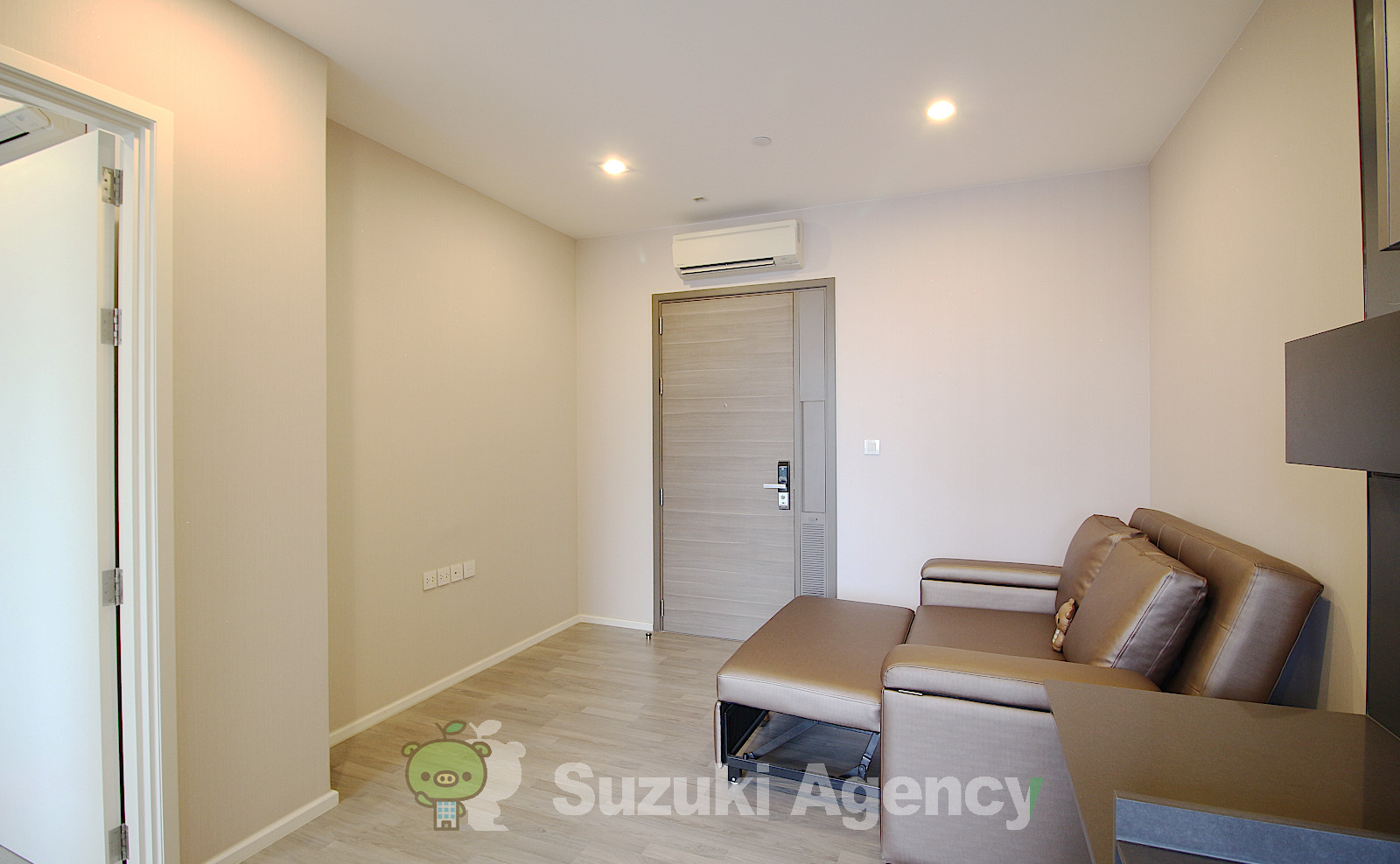The Room Sukhumvit 69 の写真