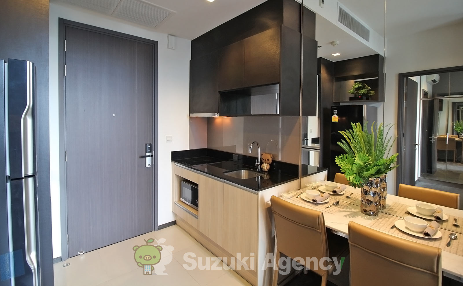 Edge Sukhumvit 23 の写真
