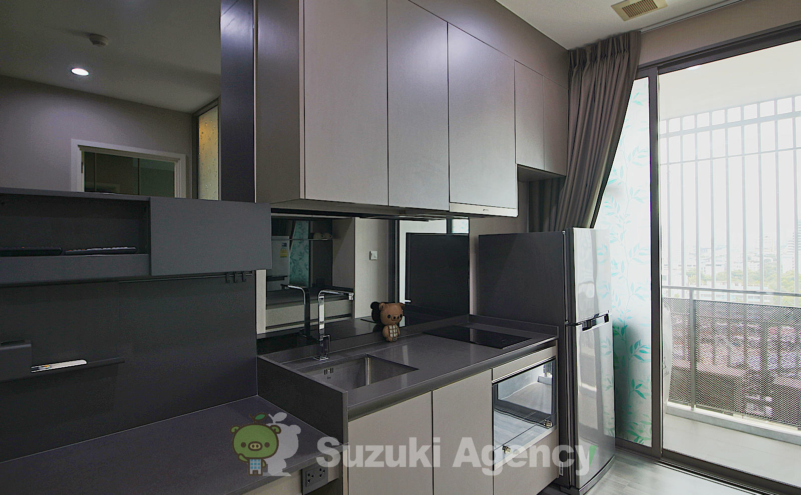 The Room Sukhumvit 69 の写真