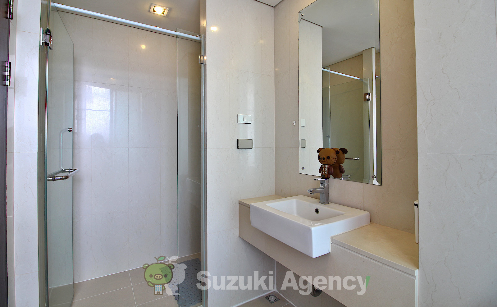 Le Luk Condominium の写真