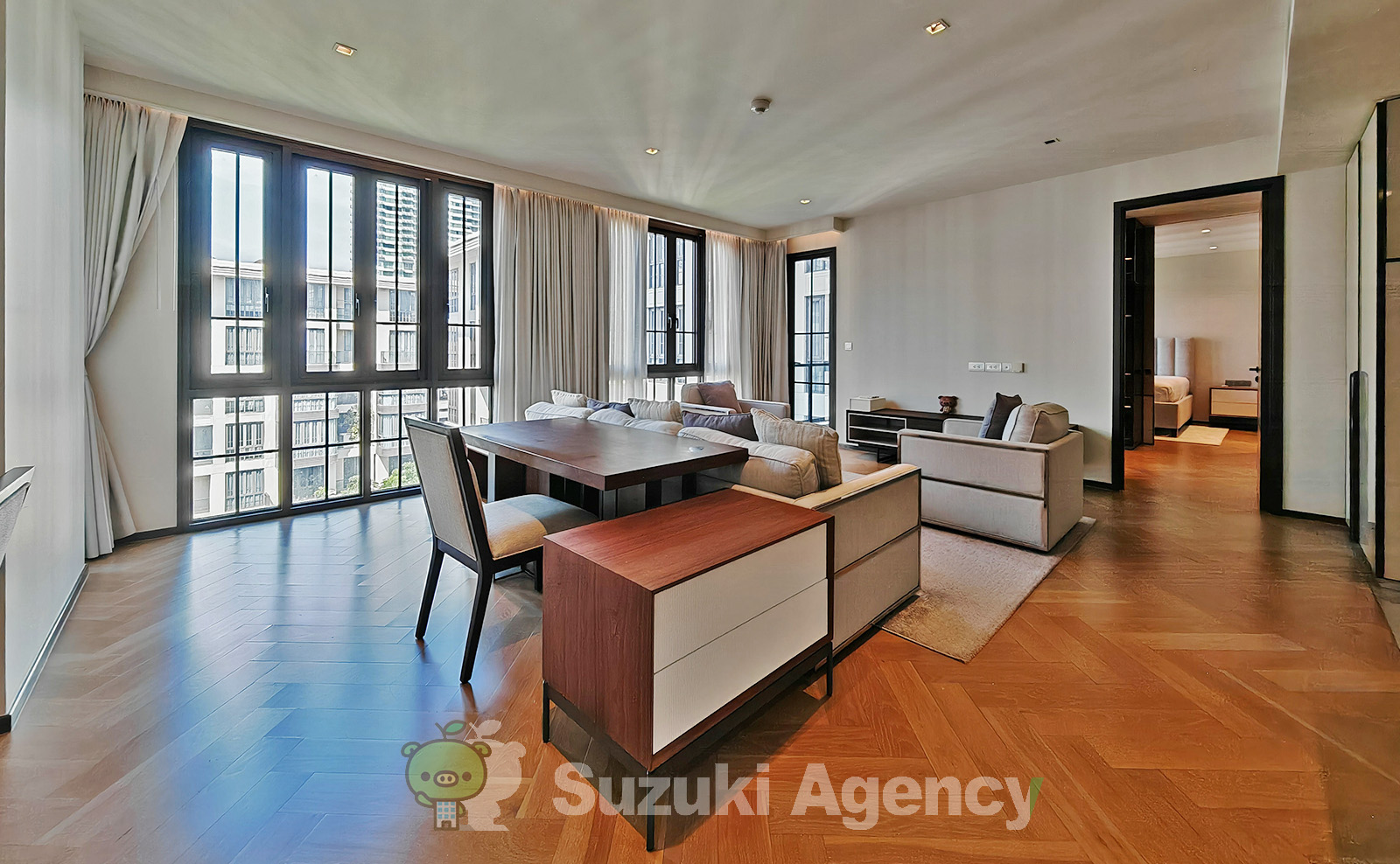 The Reserve Sukhumvit 61 の写真