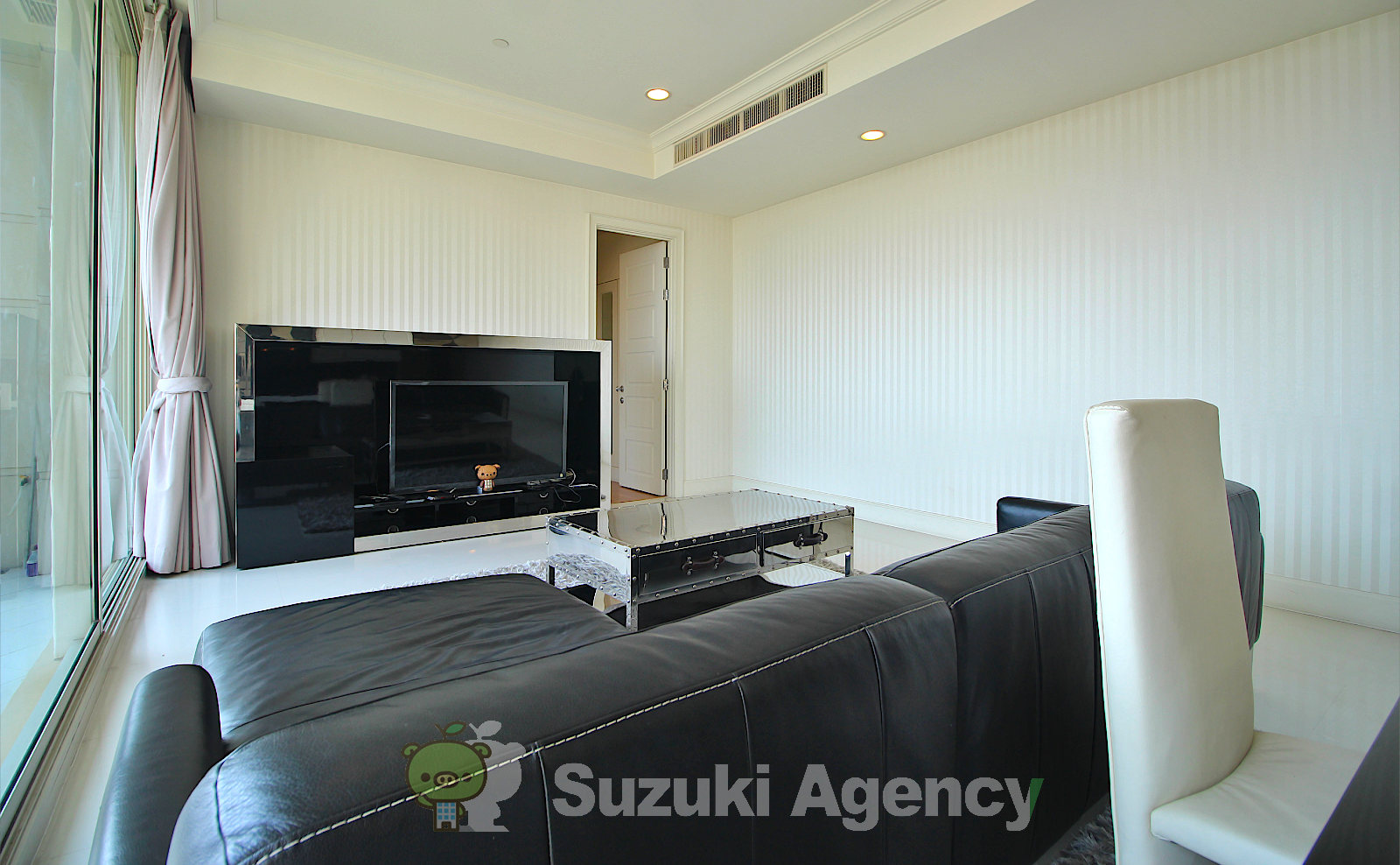 Royce Private Residences の写真