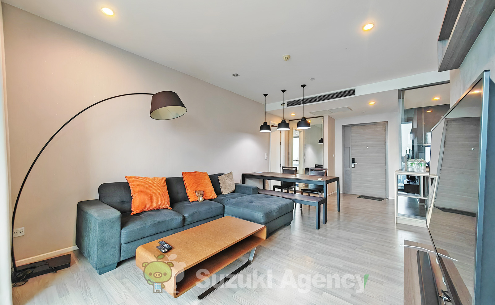 The Room Sukhumvit 69 の写真