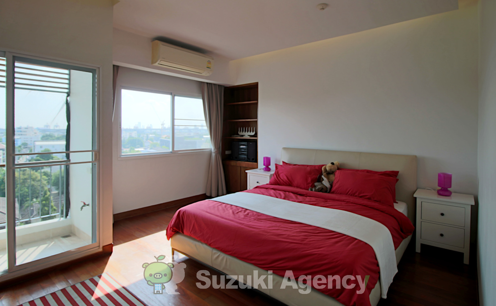 Residence 52 の写真