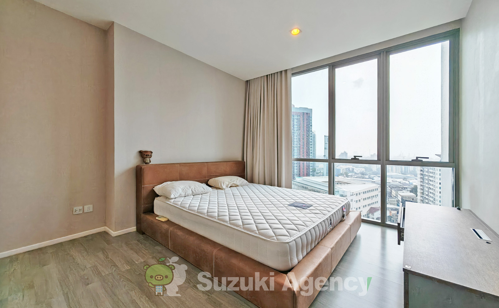 The Room Sukhumvit 69 の写真