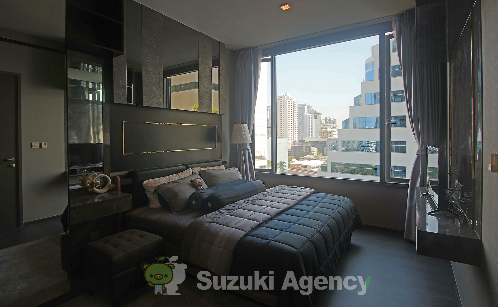 Edge Sukhumvit 23 の写真