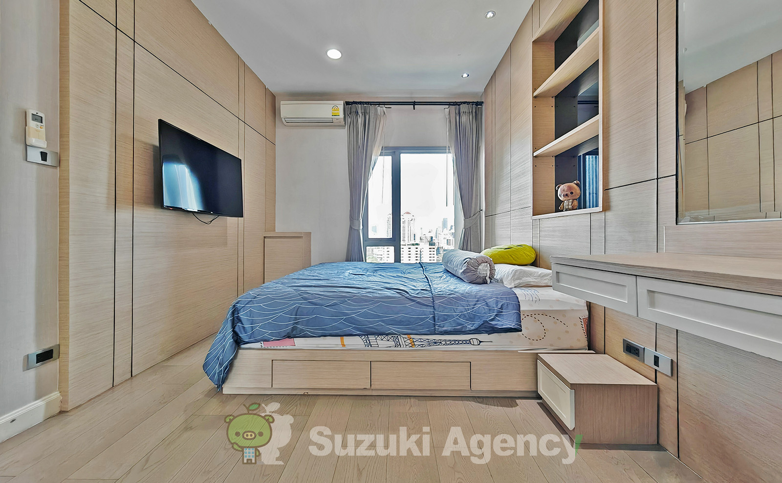 The Crest Sukhumvit 34 の写真