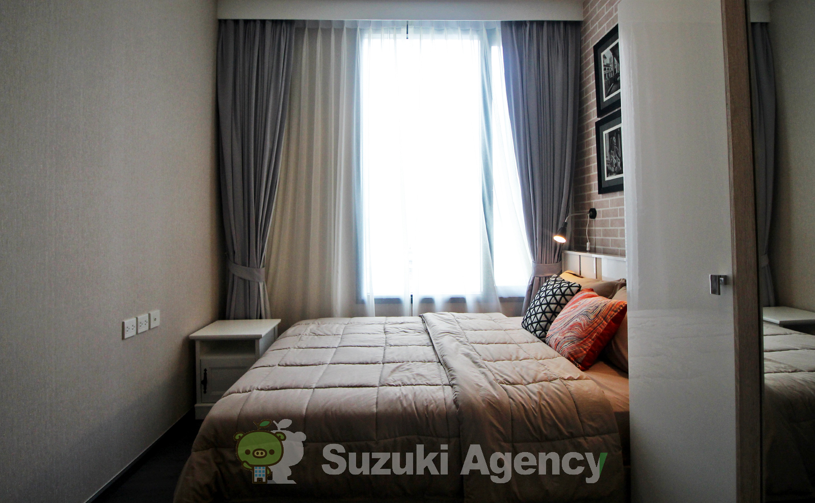 Edge Sukhumvit 23 の写真