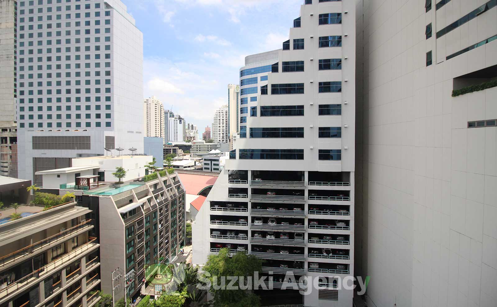 Edge Sukhumvit 23 の写真
