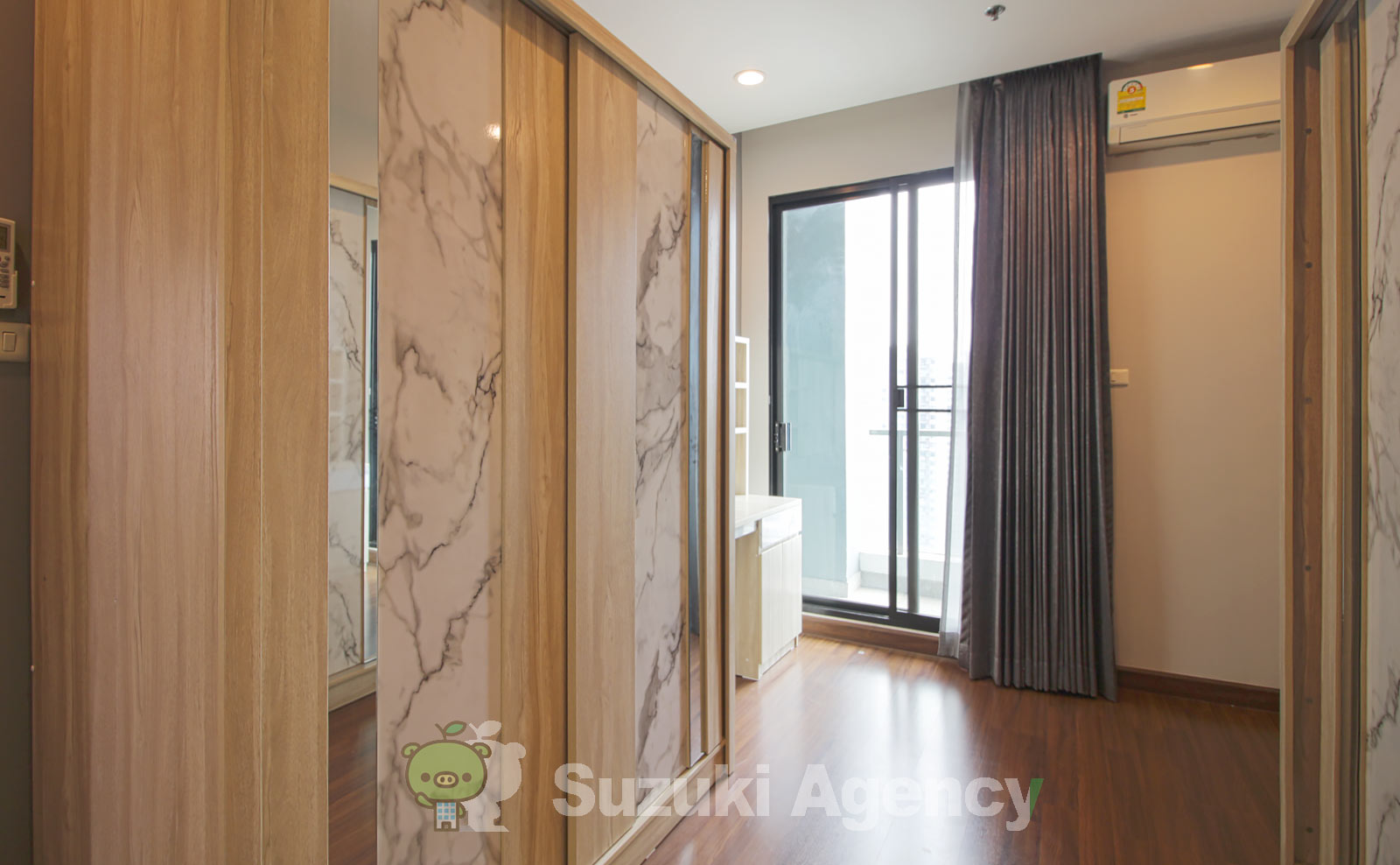 Supalai Premire @ Asoke の写真