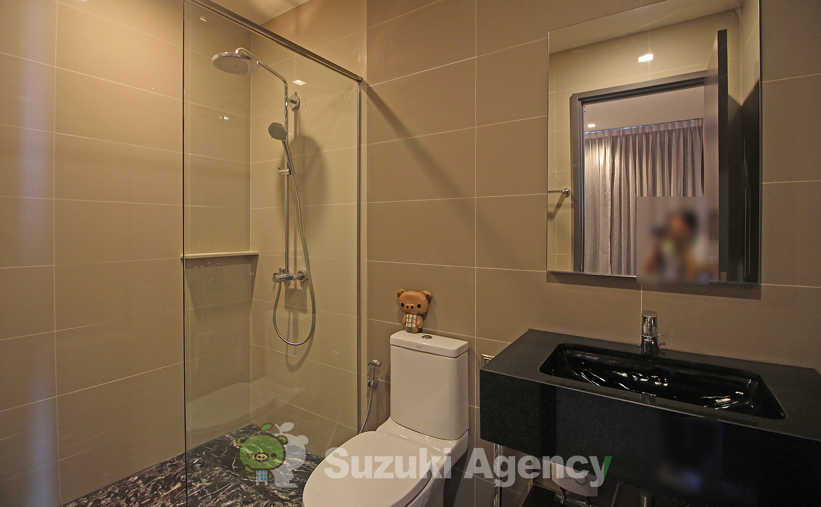 Edge Sukhumvit 23 の写真