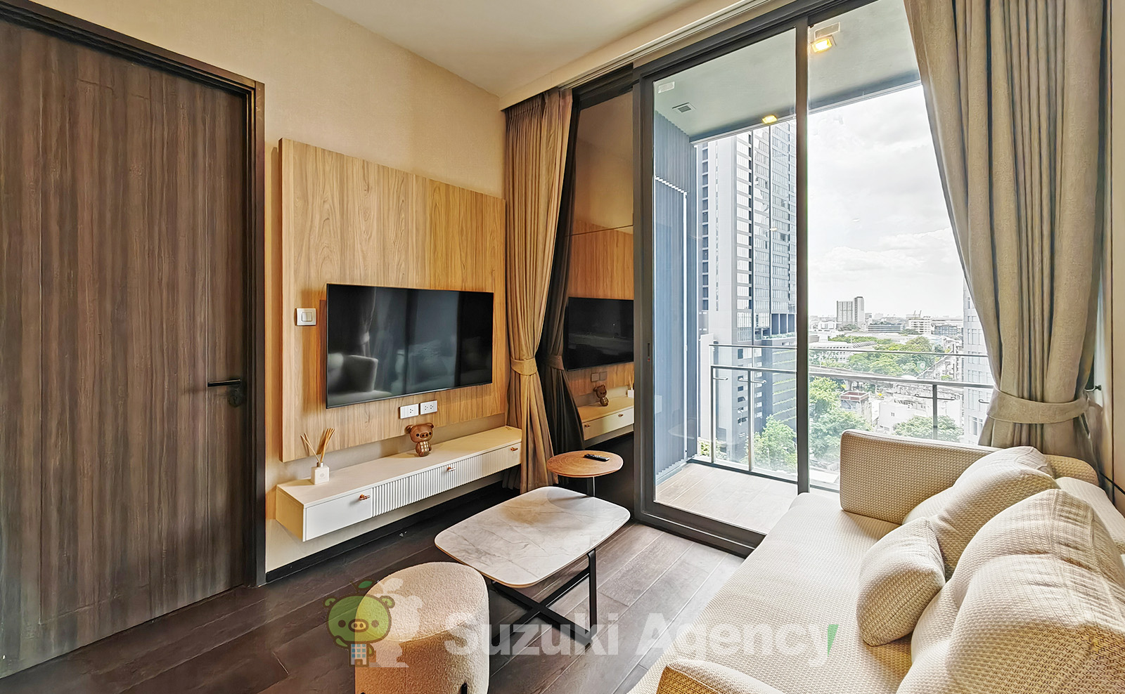 LAVIQ Sukhumvit 57:1 Bed Room Photos No.22