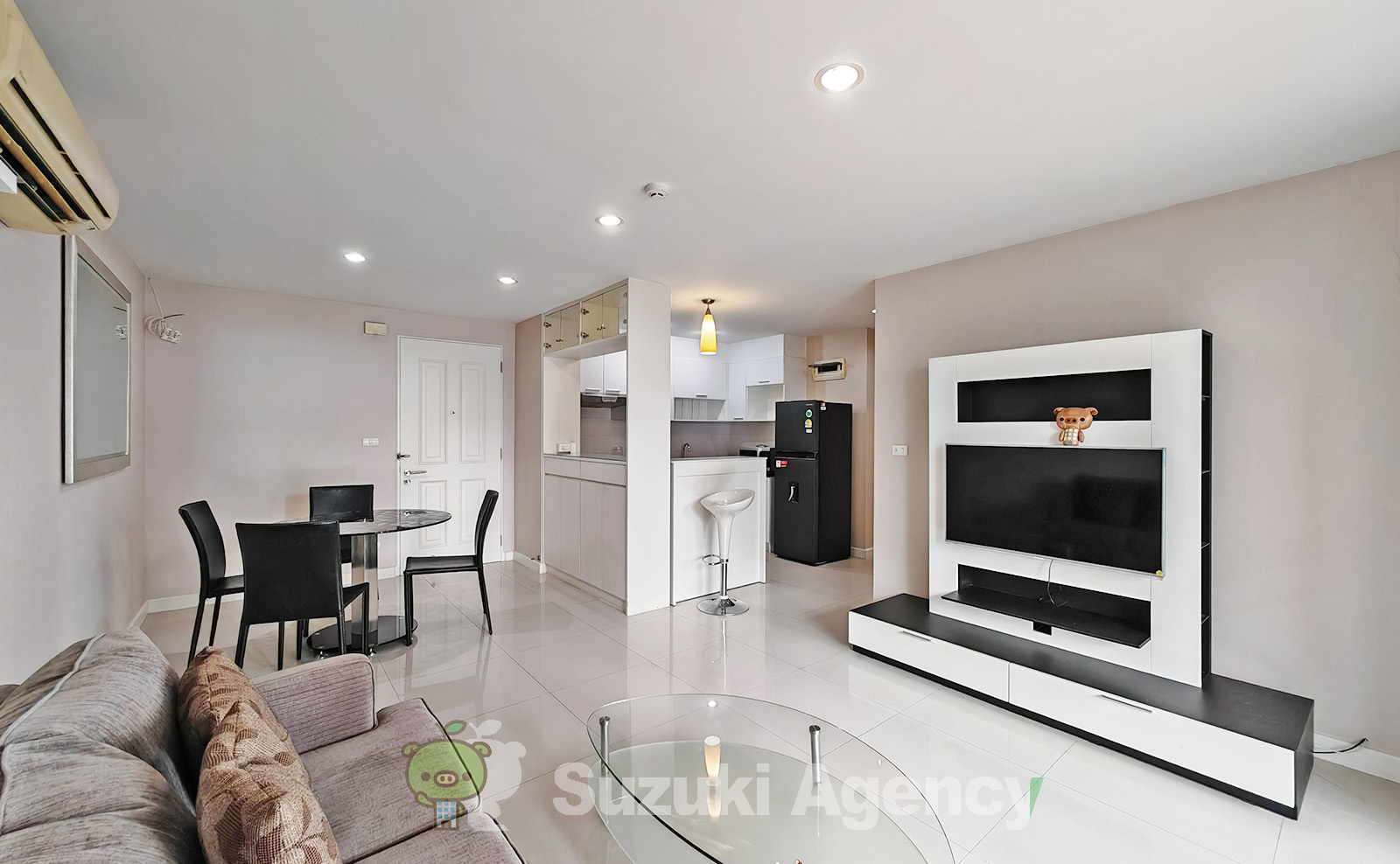 The Clover Thonglor Residence:2 Bed Room Photos No.30