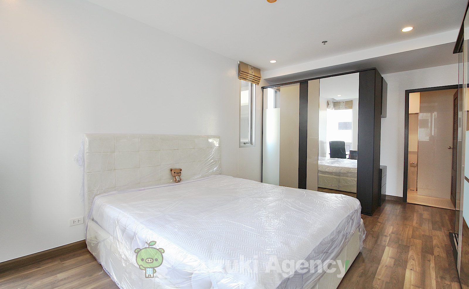 The Rajdamri Condo:2 Bed Room Photos No.66