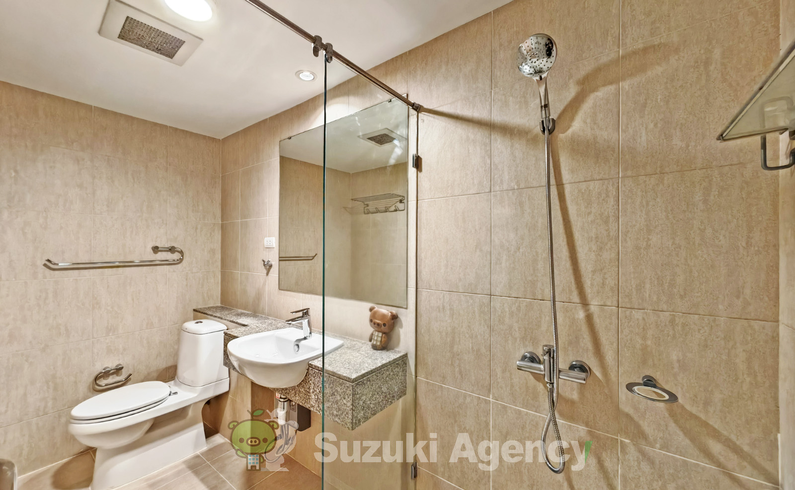 The Clover Thonglor Residence:2 Bed Room Photos No.75