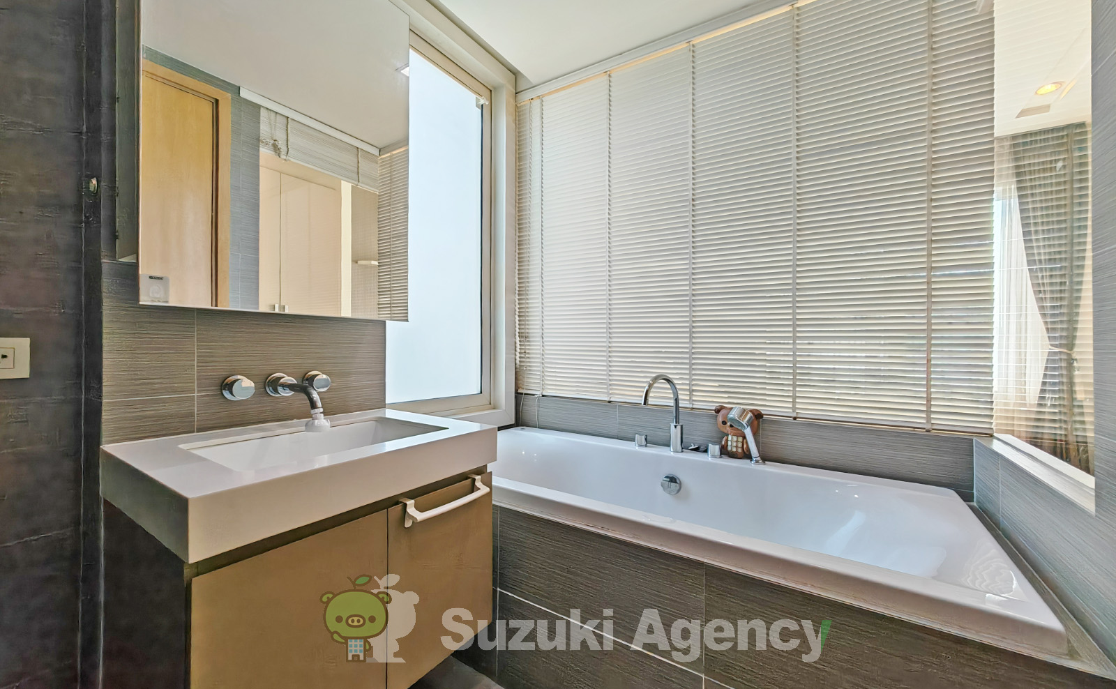 Siri at Sukhumvit:2 Bed Room Photos No.75